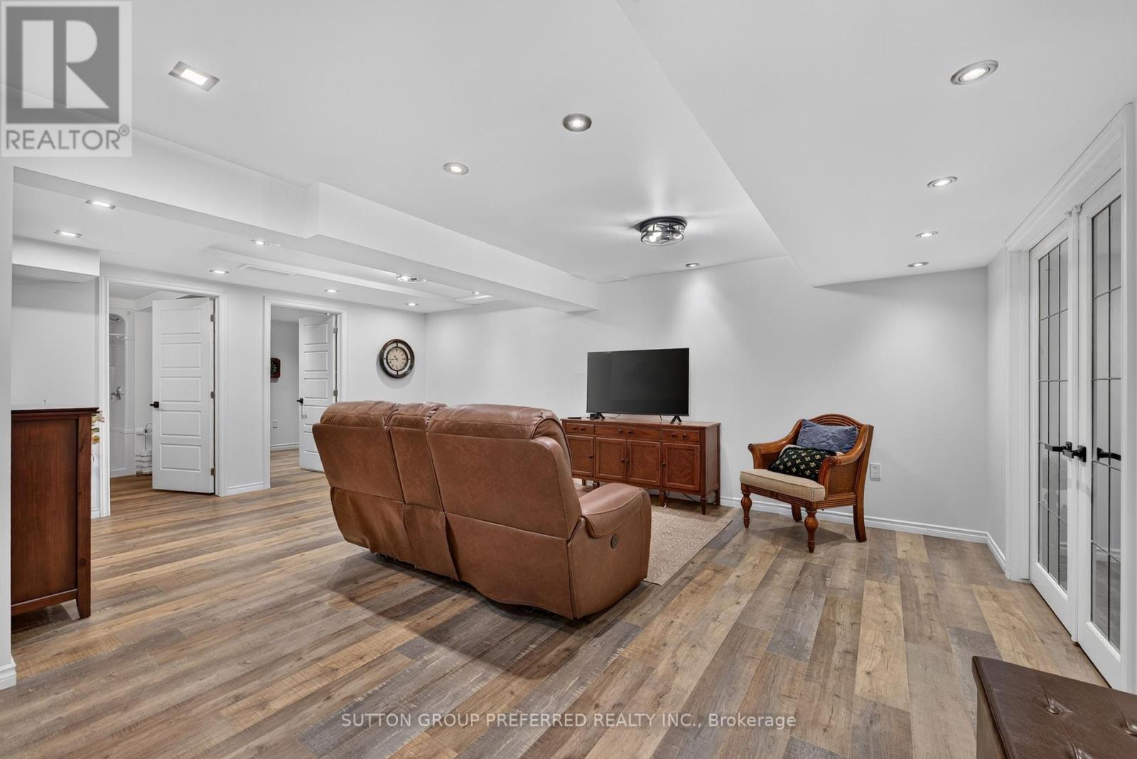 6 - 20 Windemere Place, St. Thomas, ON - Indoor Photo Showing Other Room