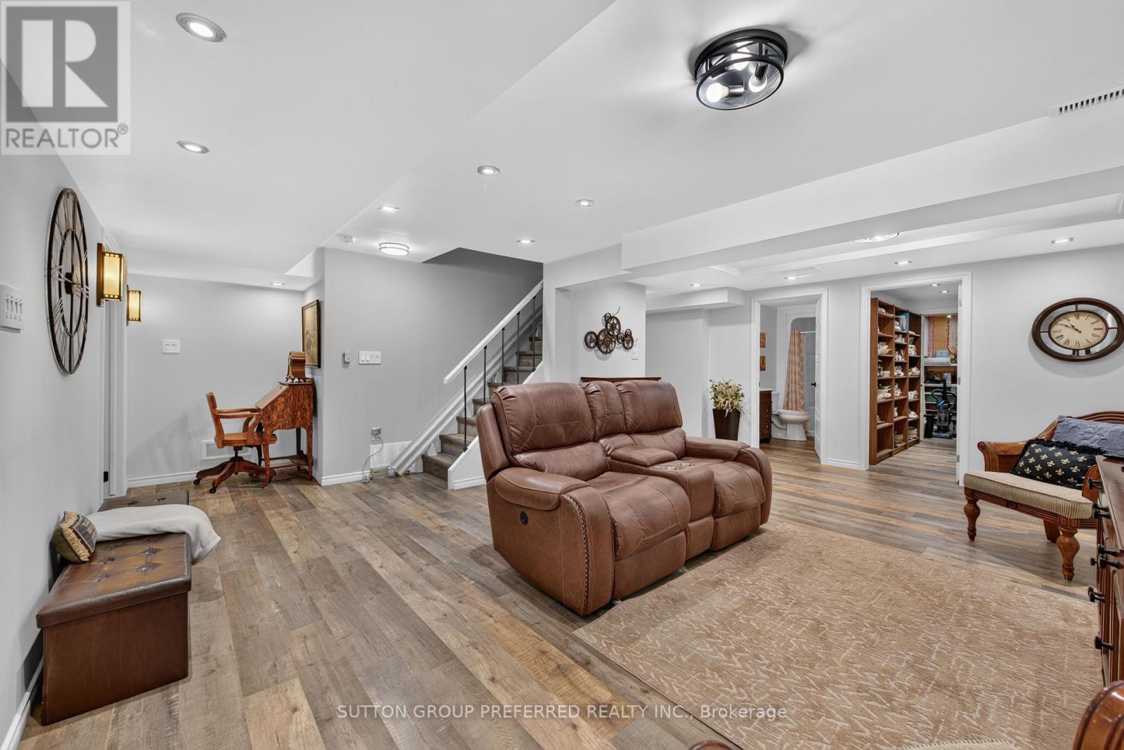 6 - 20 Windemere Place, St. Thomas, ON - Indoor