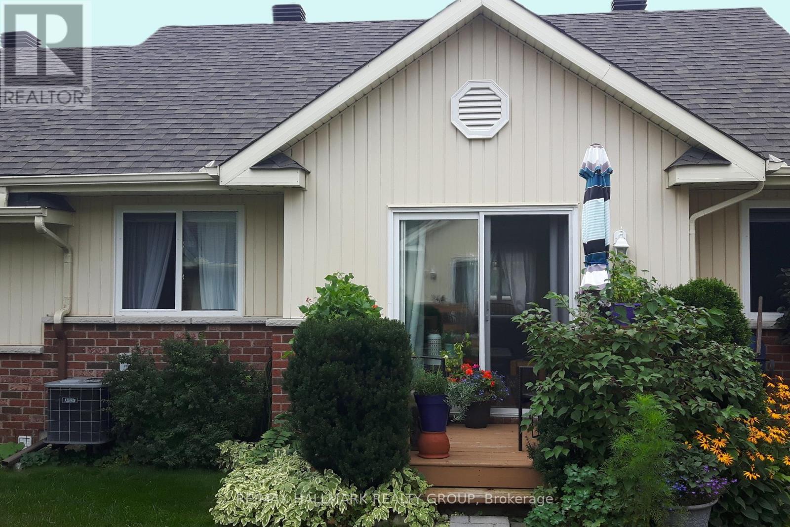 3 Daphne Crescent, Ottawa, ON