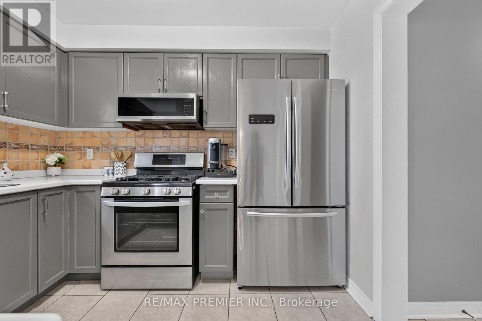 47 Milloy Place, Aurora, ON