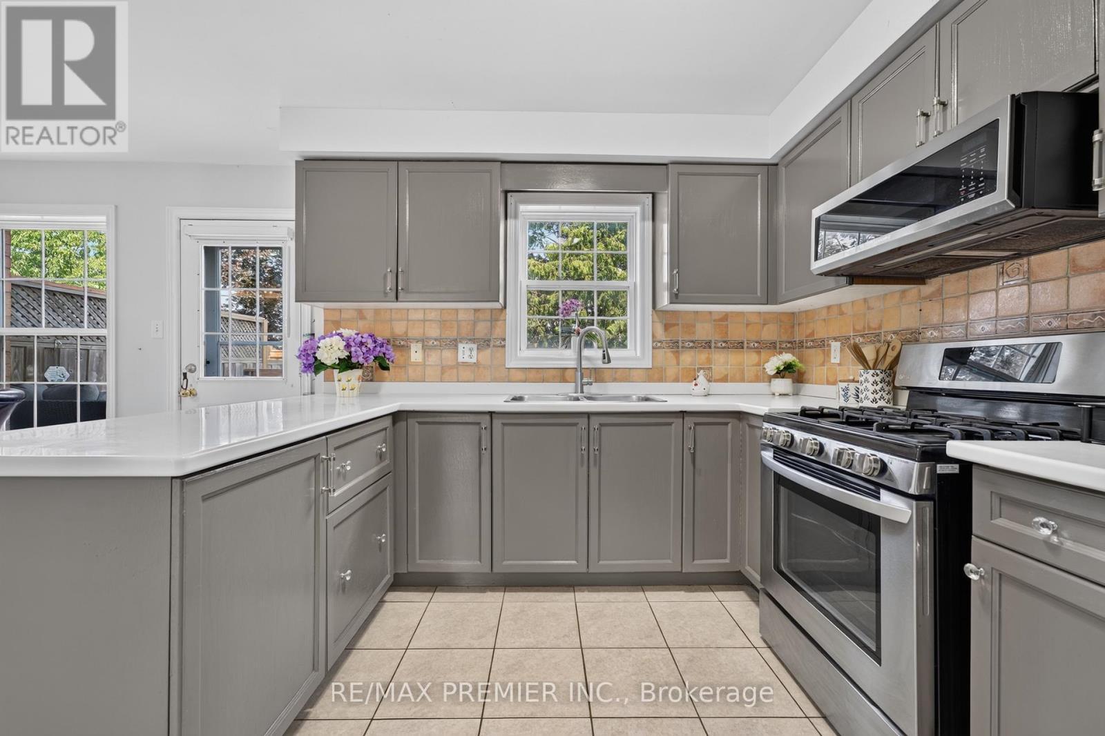 47 Milloy Place, Aurora, ON