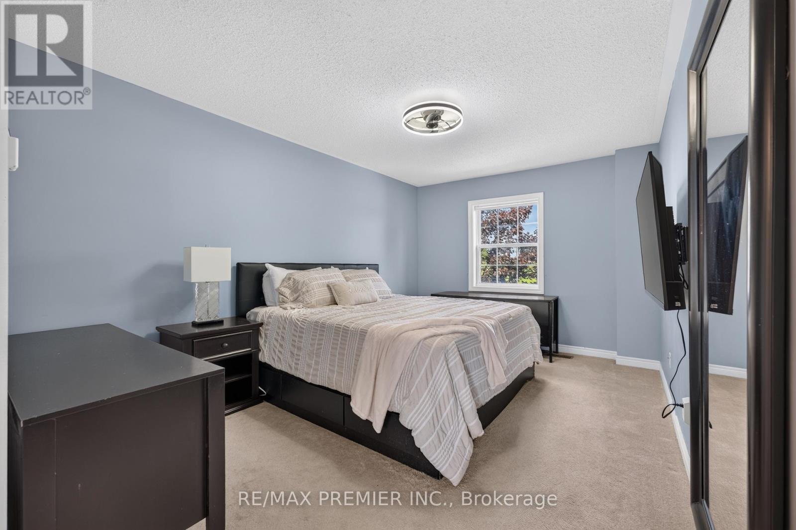 47 Milloy Place, Aurora, ON