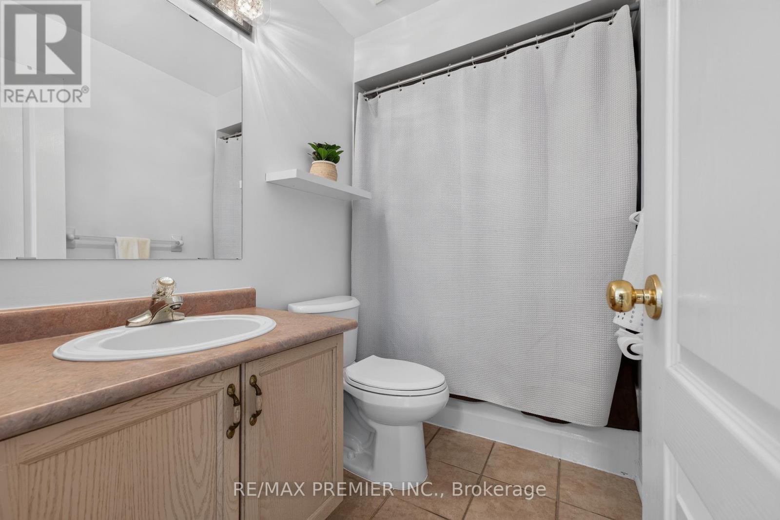 47 Milloy Place, Aurora, ON
