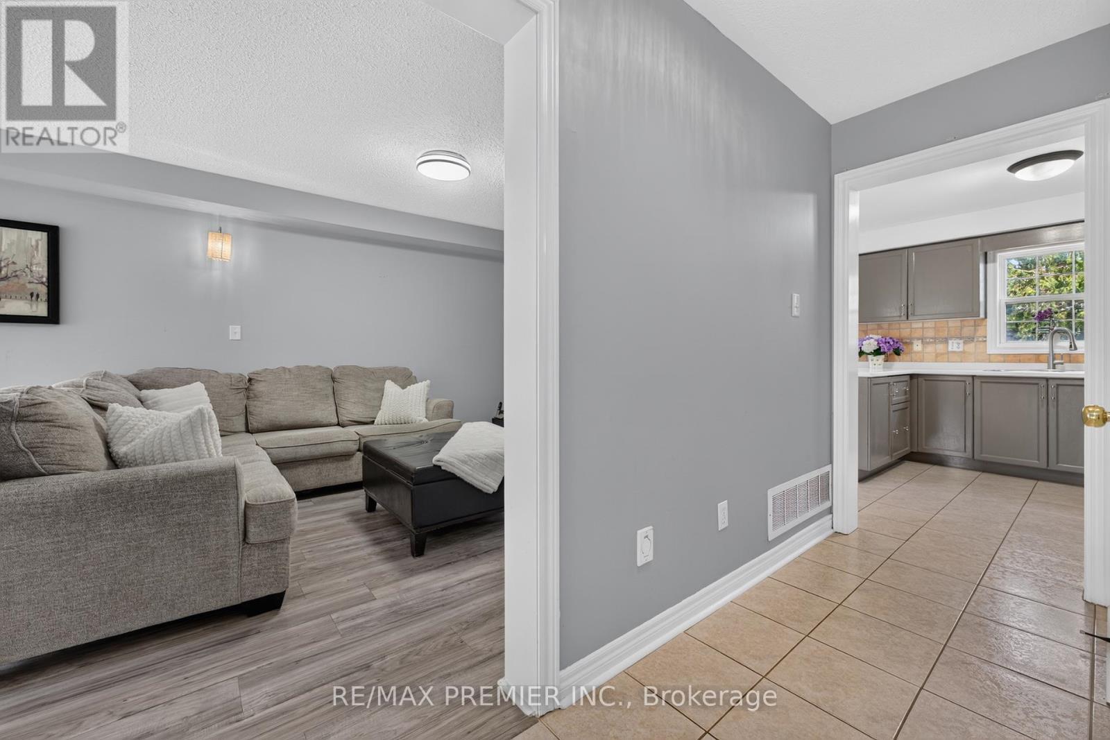 47 Milloy Place, Aurora, ON