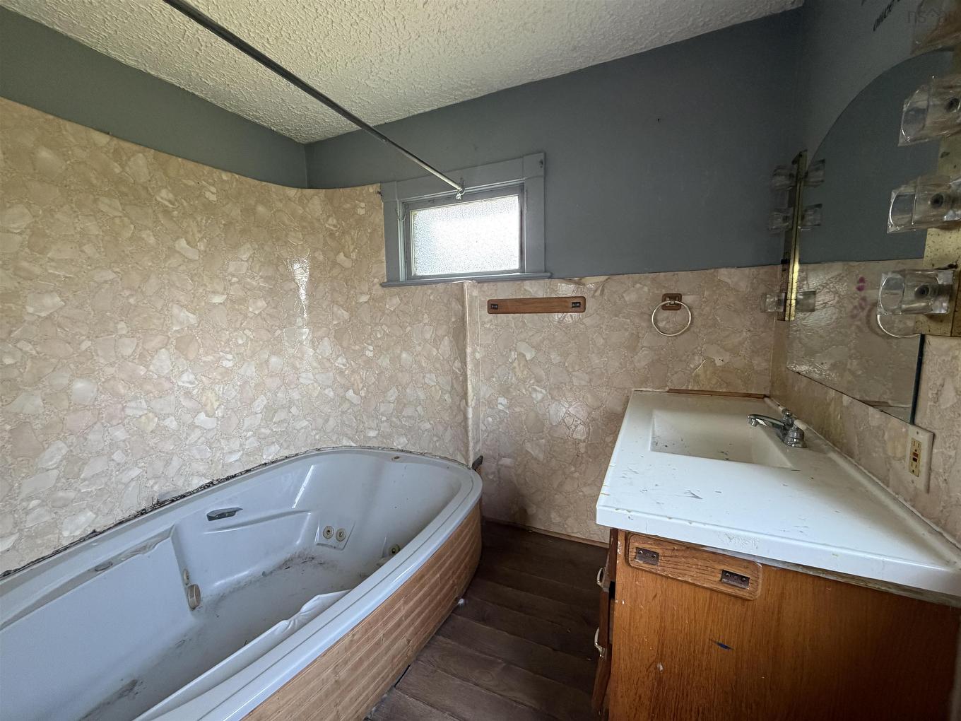 147 Mackay Street, Stellarton, NS