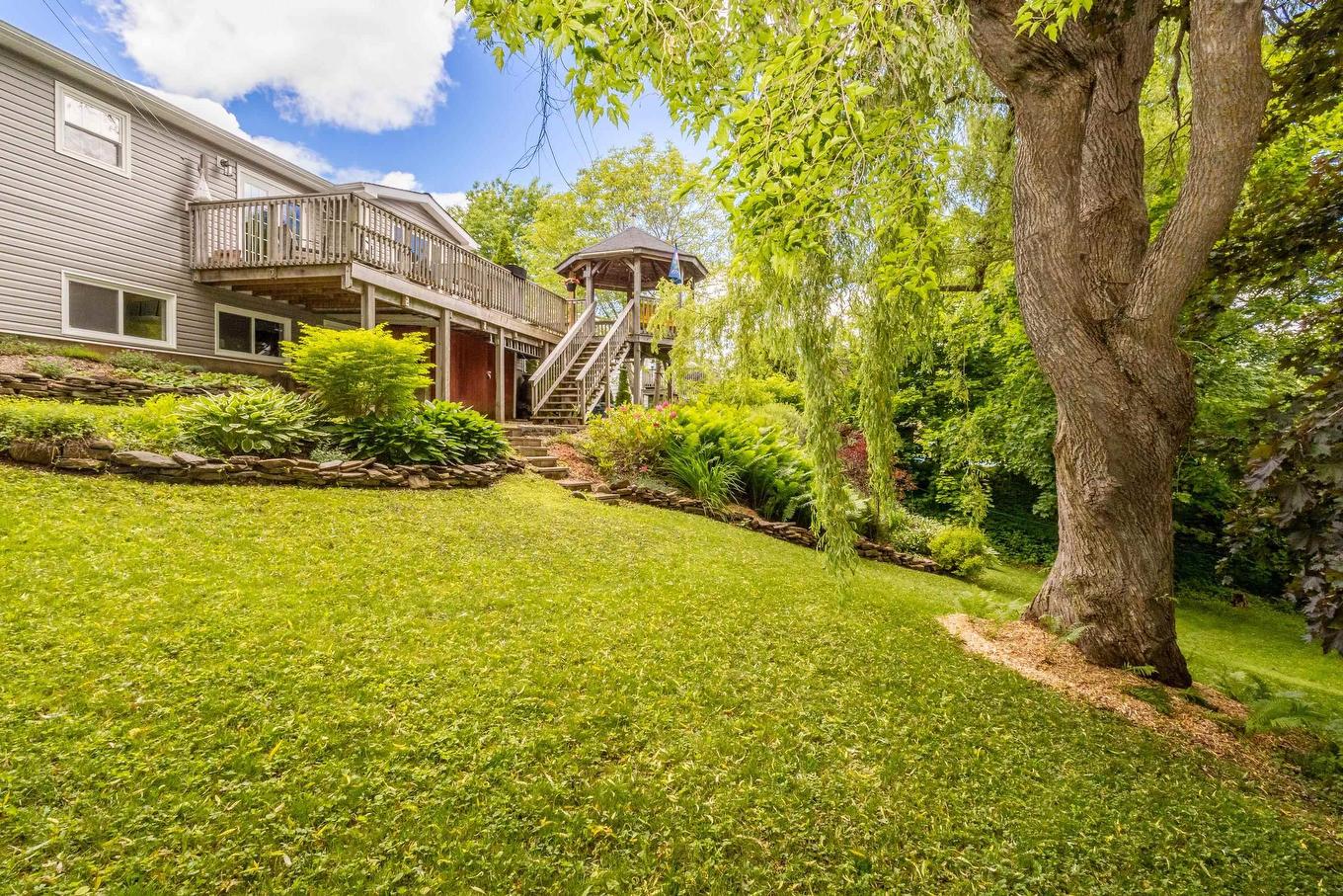 15 Grandview Drive, Wolfville, NS
