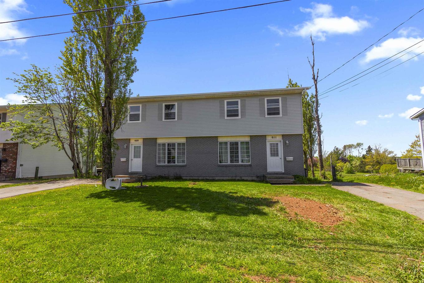 609-611 Queen Street, Charlottetown, PE