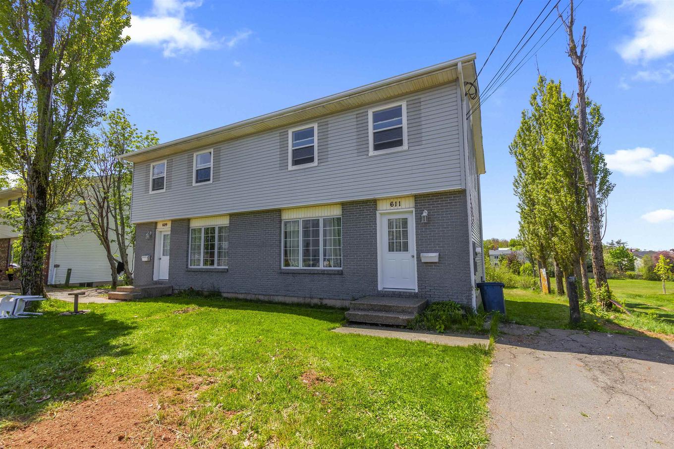 609-611 Queen Street, Charlottetown, PE