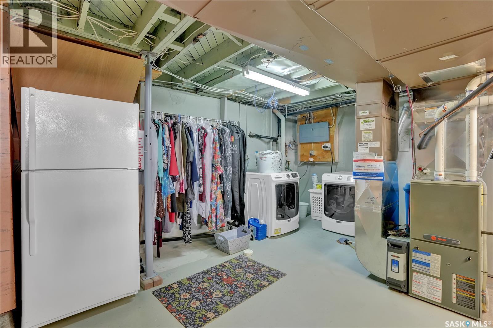 3 Dolphin Bay, Regina, SK