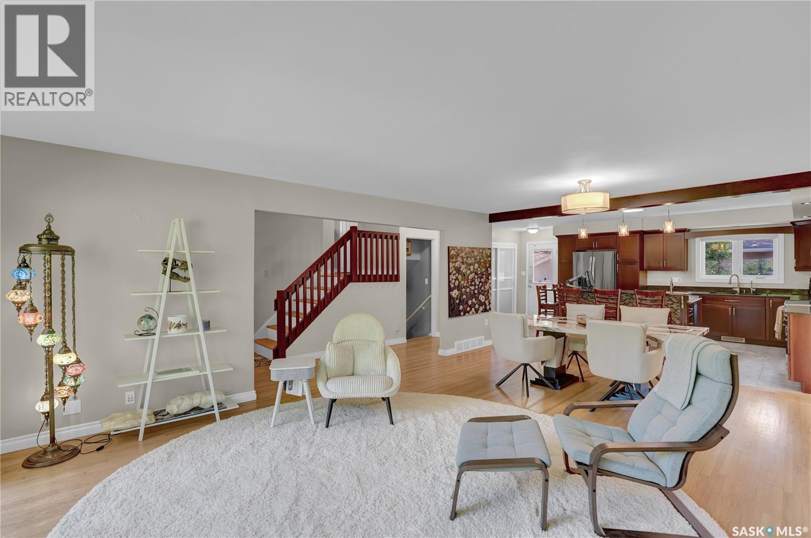 3 Dolphin Bay, Regina, SK