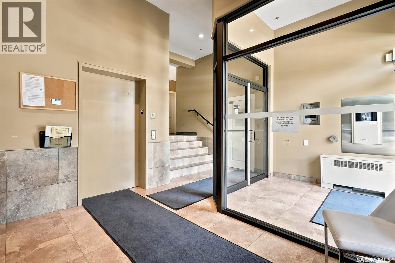 203 702 Hart Road, Saskatoon, SK