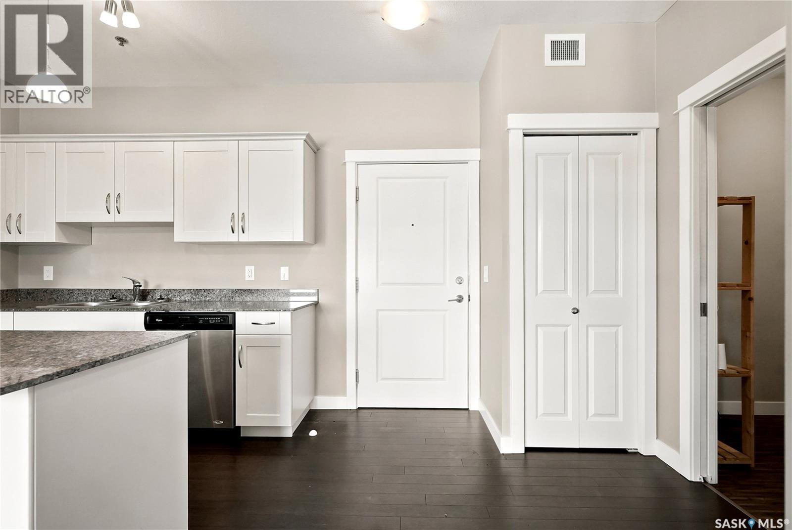 203 702 Hart Road, Saskatoon, SK