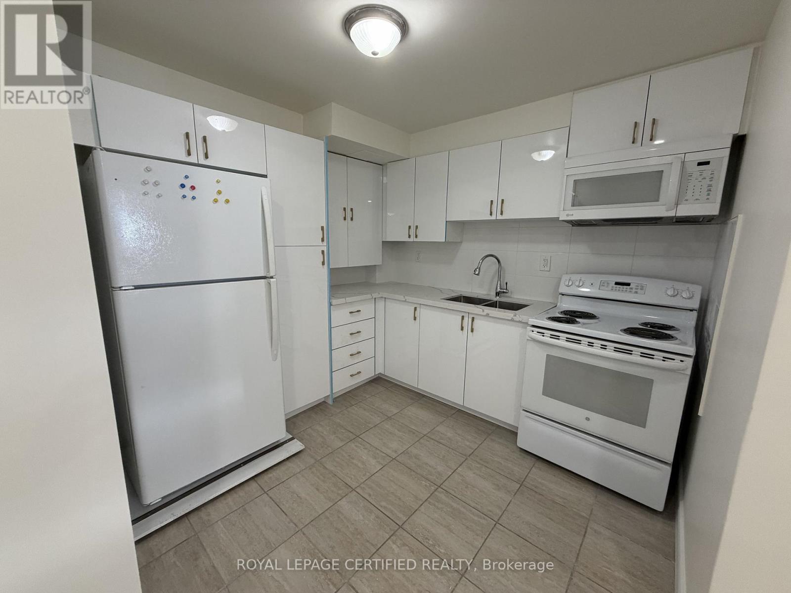 Bsmt - 61 Eagleglen Way, Hamilton, ON