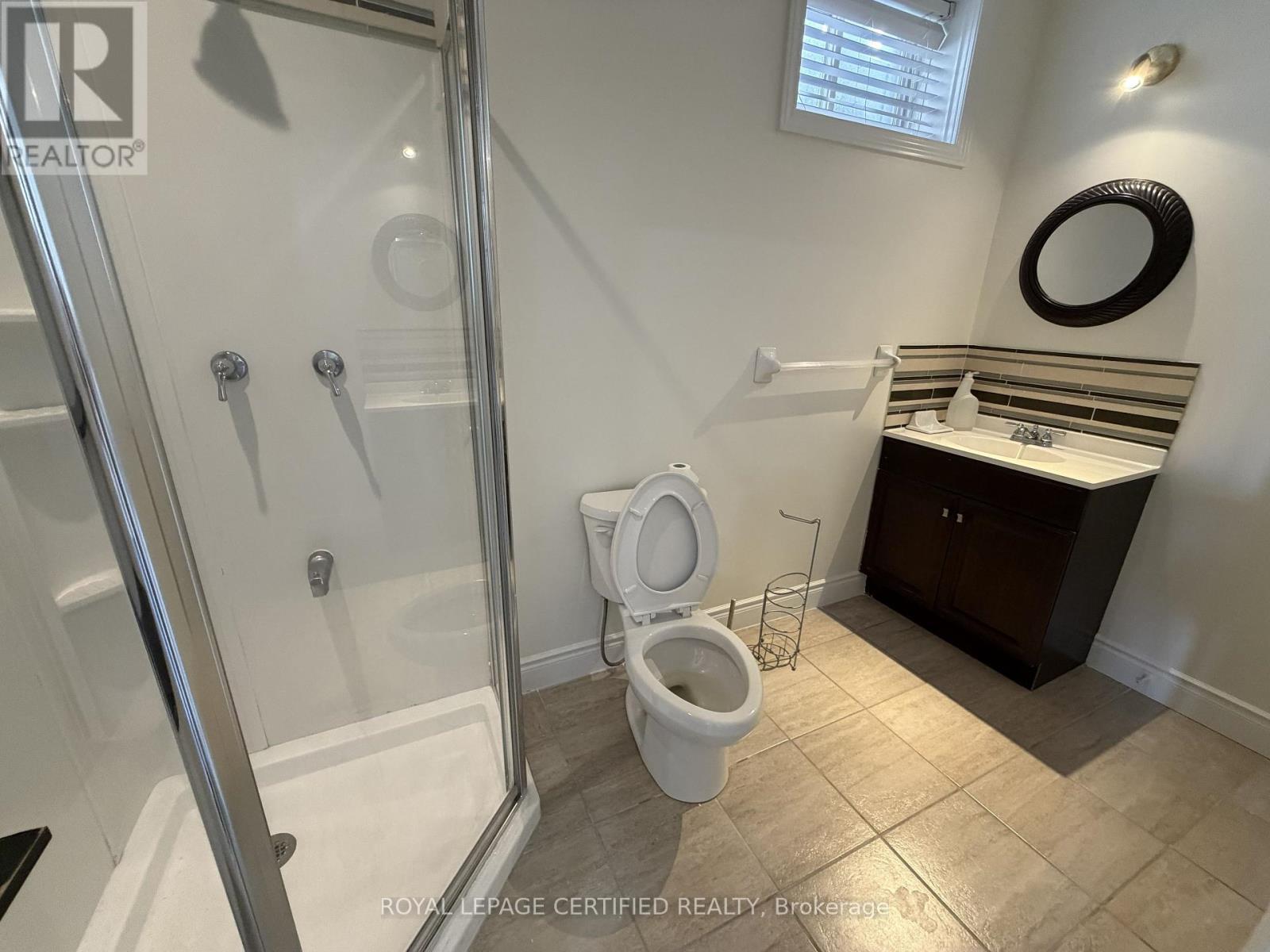Bsmt - 61 Eagleglen Way, Hamilton, ON