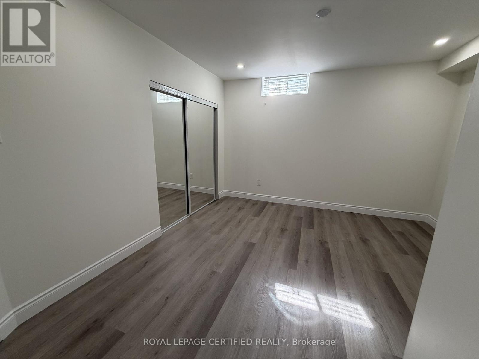 Bsmt - 61 Eagleglen Way, Hamilton, ON