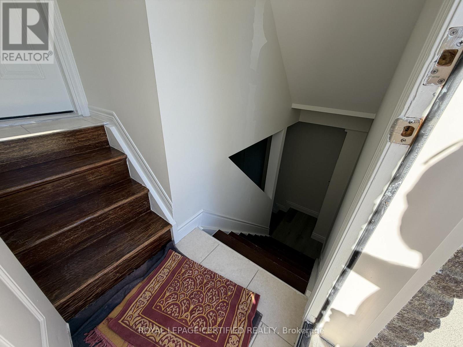 Bsmt - 61 Eagleglen Way, Hamilton, ON