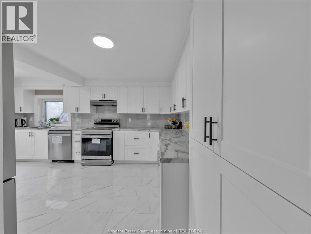 669-677 Marentette, Windsor, ON