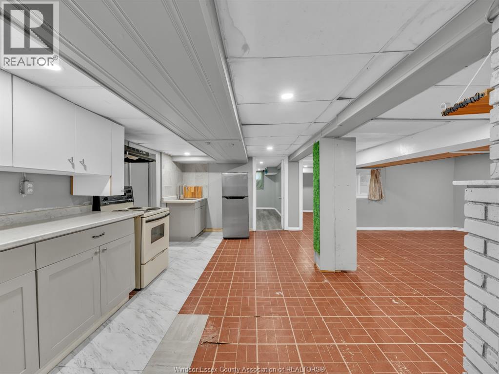 669-677 Marentette, Windsor, ON