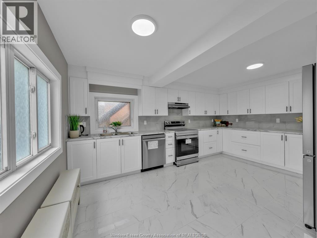 669-677 Marentette, Windsor, ON