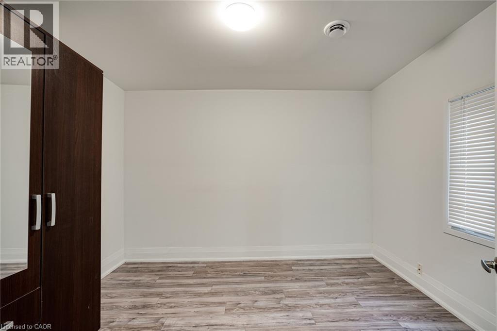 24 Vansitmart Avenue, Hamilton, ON