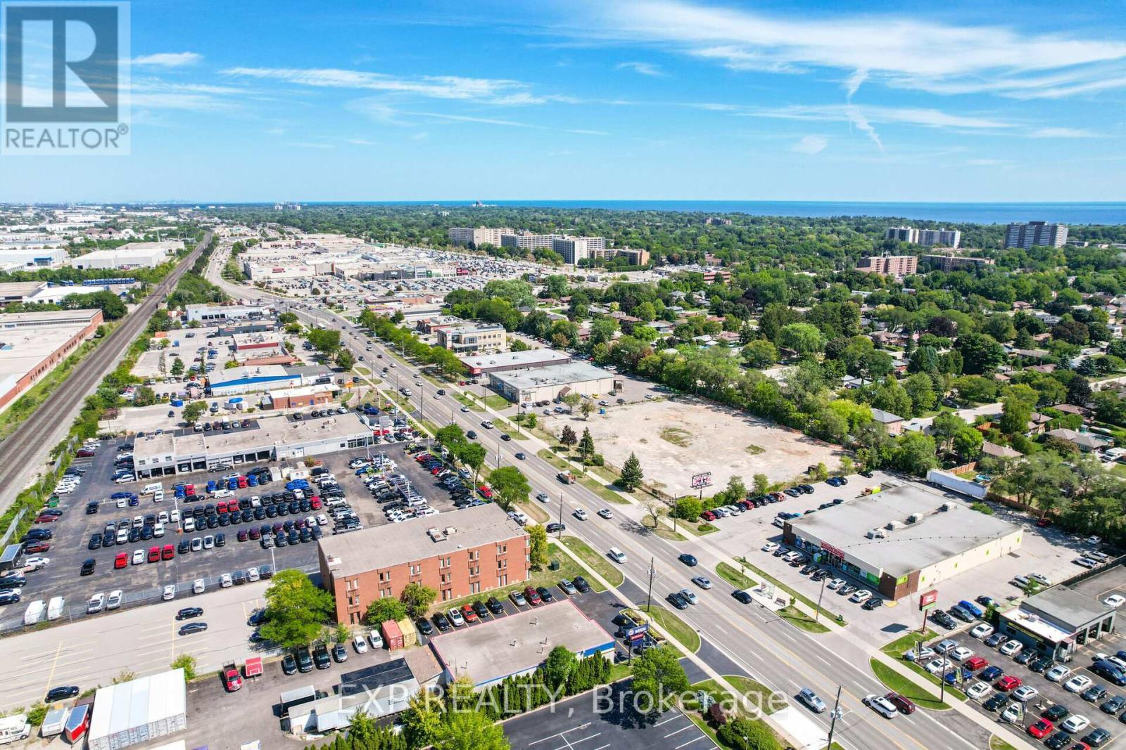 2362 Fairview Street, Burlington, ON