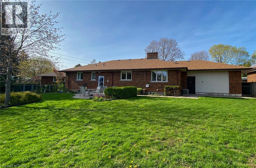 16 Daleview Crescent, Fonthill, ON