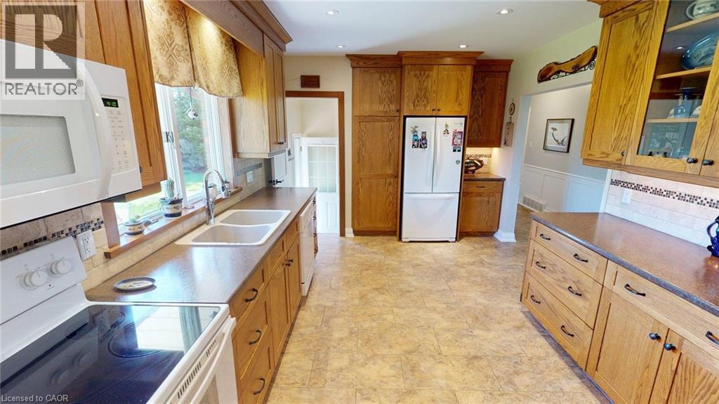 16 Daleview Crescent, Fonthill, ON