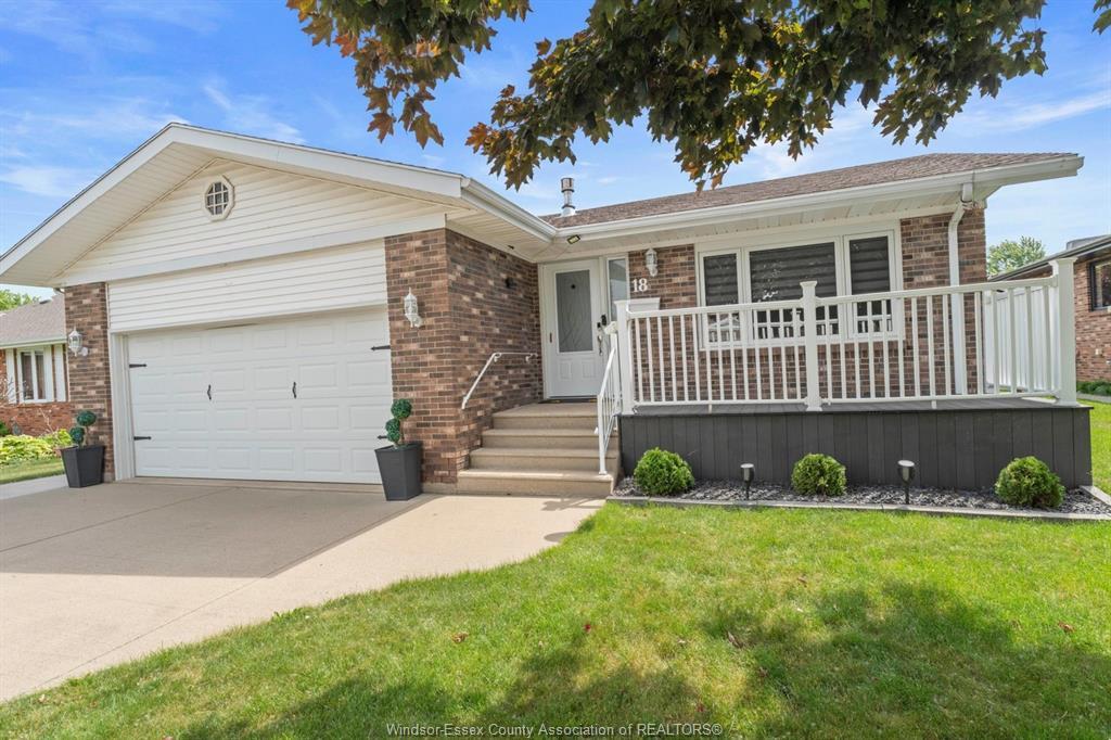 18 Elizabeth Crescent, Leamington, ON