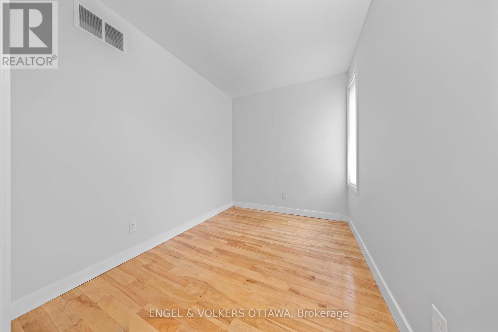 Third bedroom currently used as office - 53 Vaughan Street, Ottawa, ON