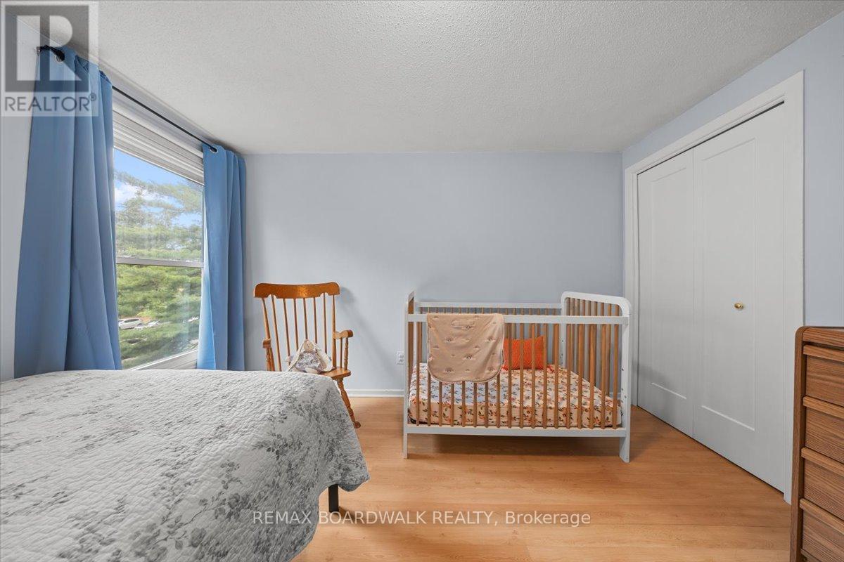 18 - 2126 Eric Crescent, Ottawa, ON