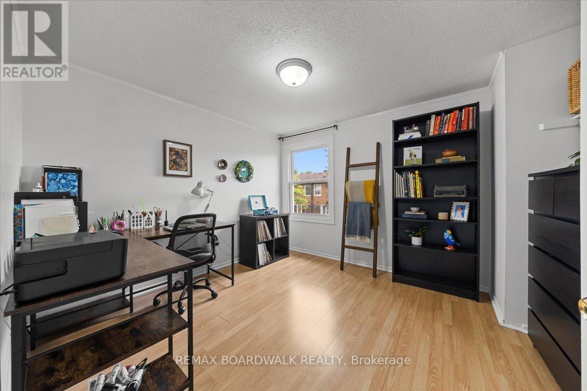18 - 2126 Eric Crescent, Ottawa, ON