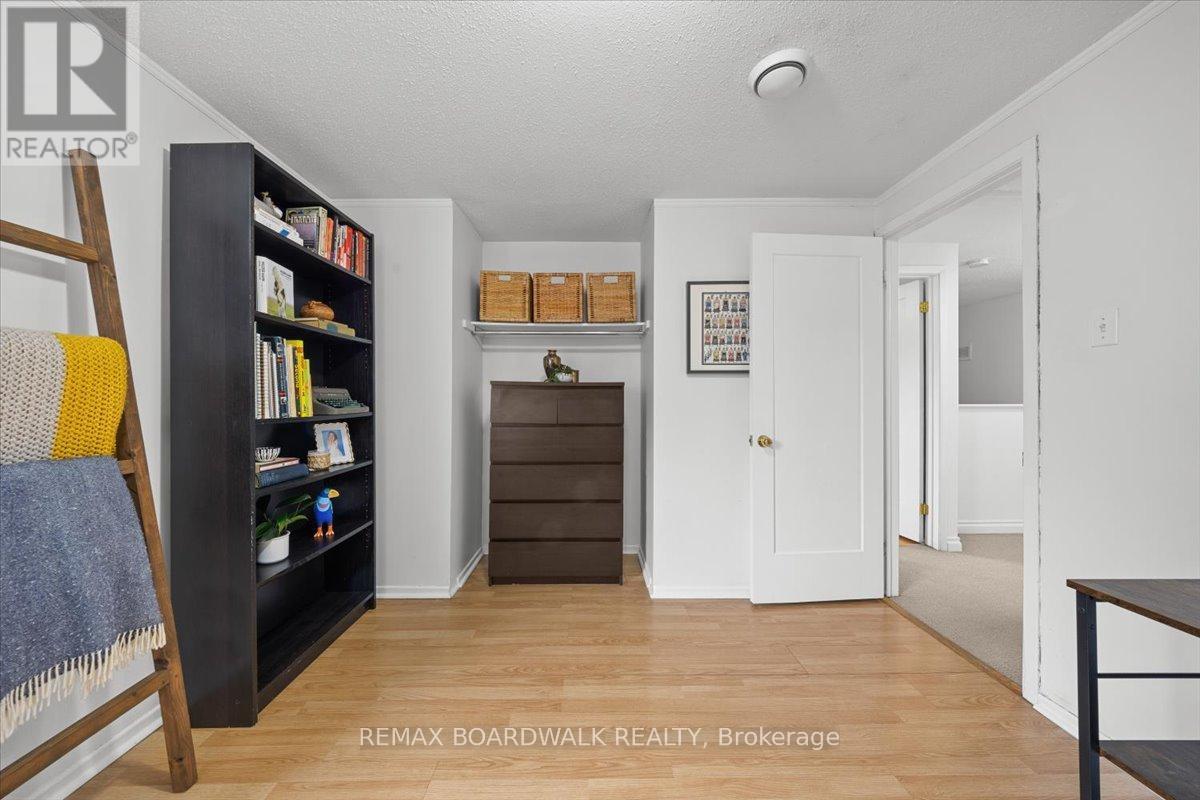 18 - 2126 Eric Crescent, Ottawa, ON