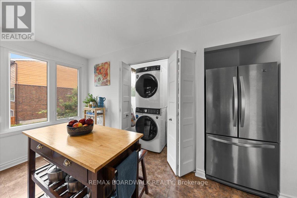 18 - 2126 Eric Crescent, Ottawa, ON