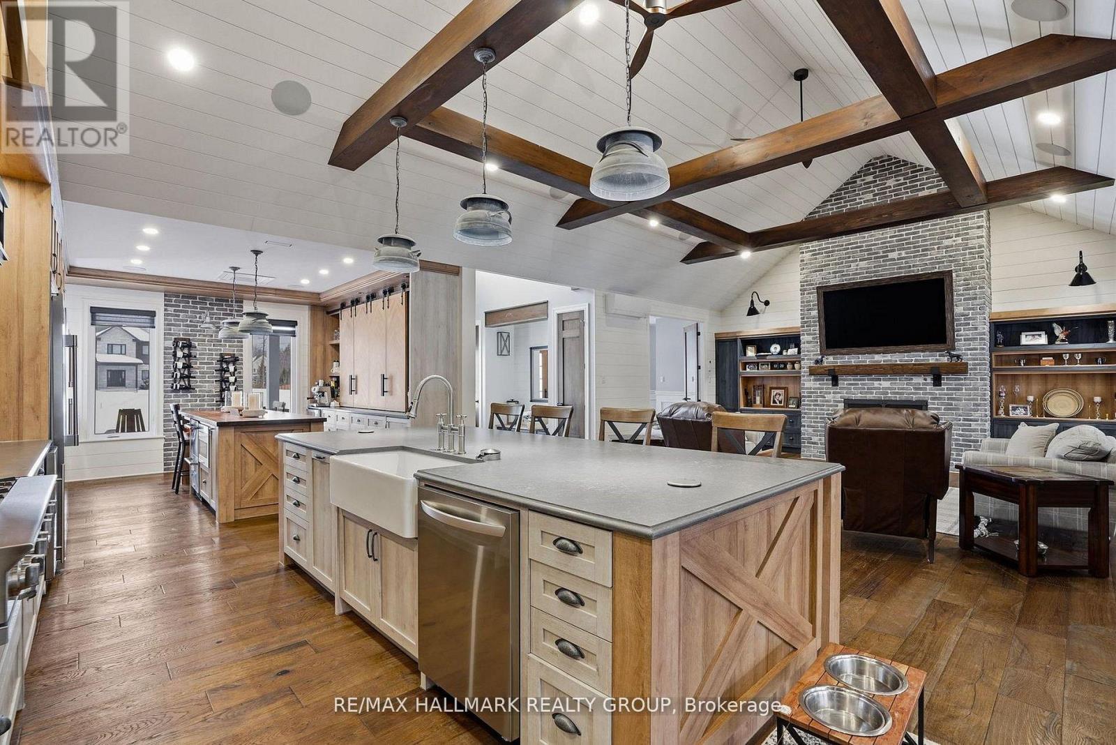 55 De La Seignerie Estates E, Champlain, ON