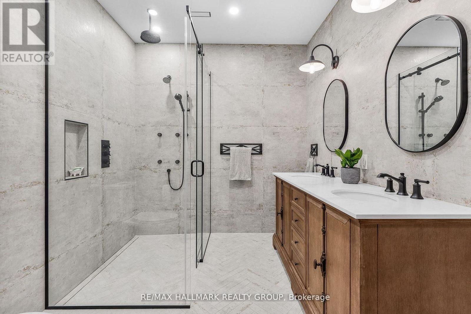 55 De La Seignerie Estates E, Champlain, ON