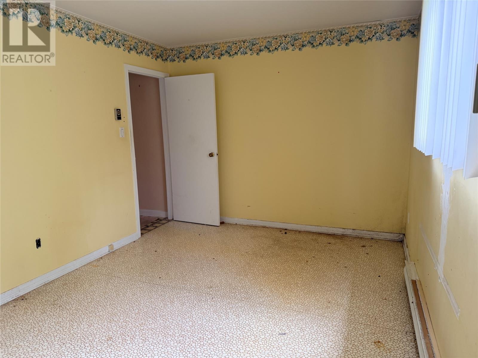 Livingroom - 342 Conception Bay Highway, Avondale, NL
