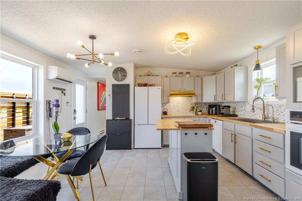 23 Barrington Rd, Fredericton, NB