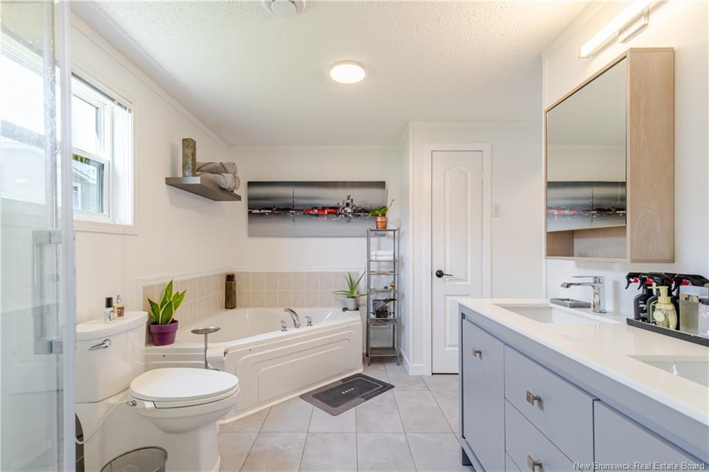23 Barrington Rd, Fredericton, NB