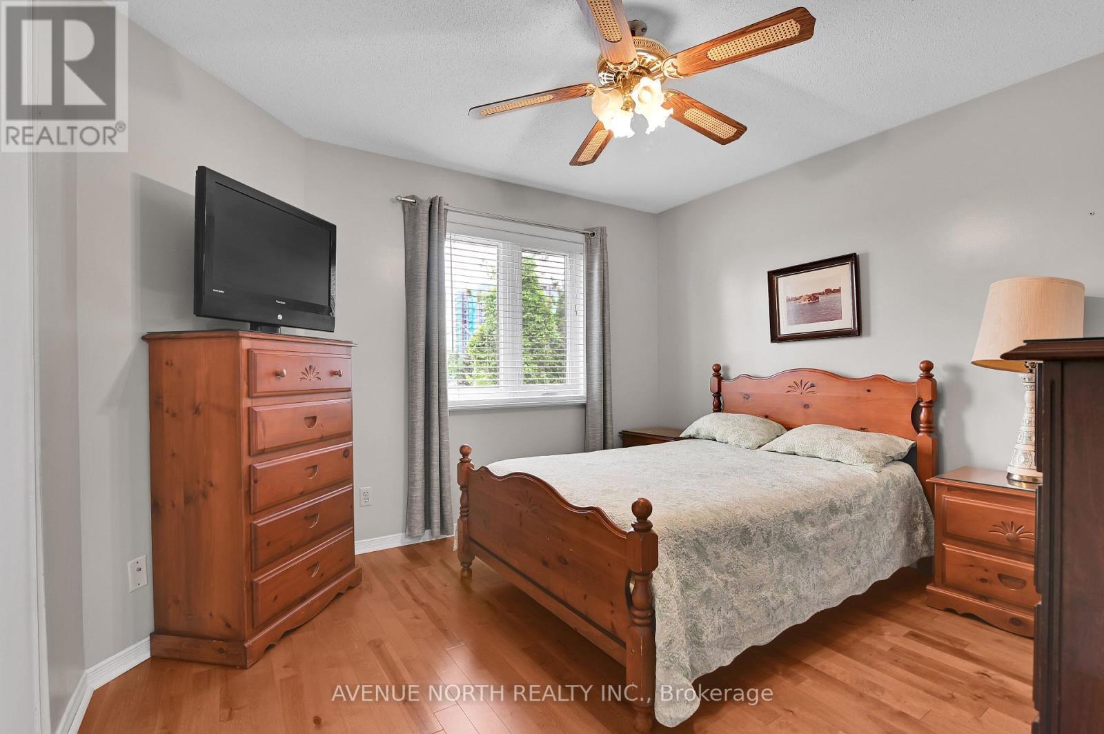 48 Hackett Street, Ottawa, ON