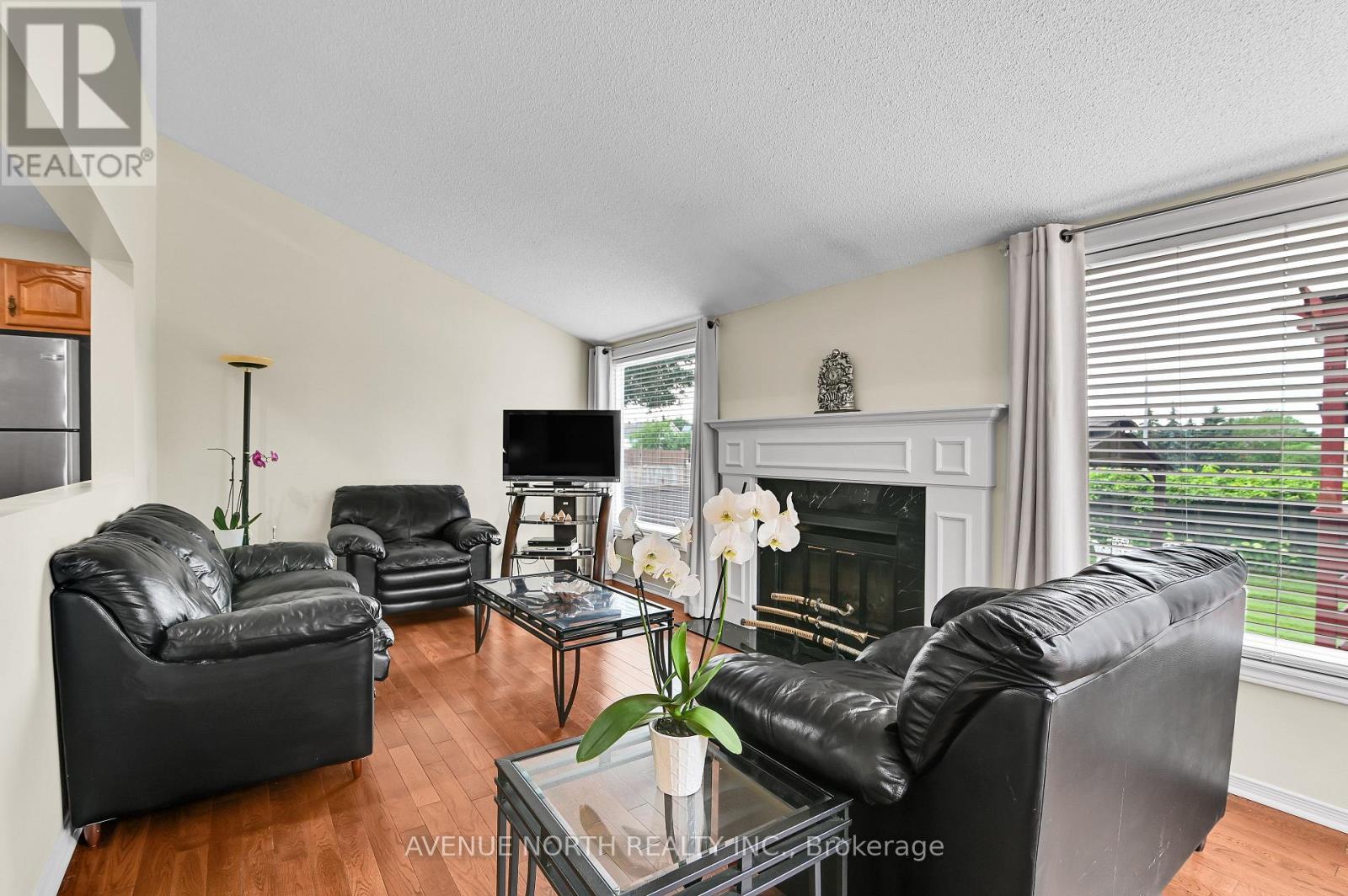 48 Hackett Street, Ottawa, ON