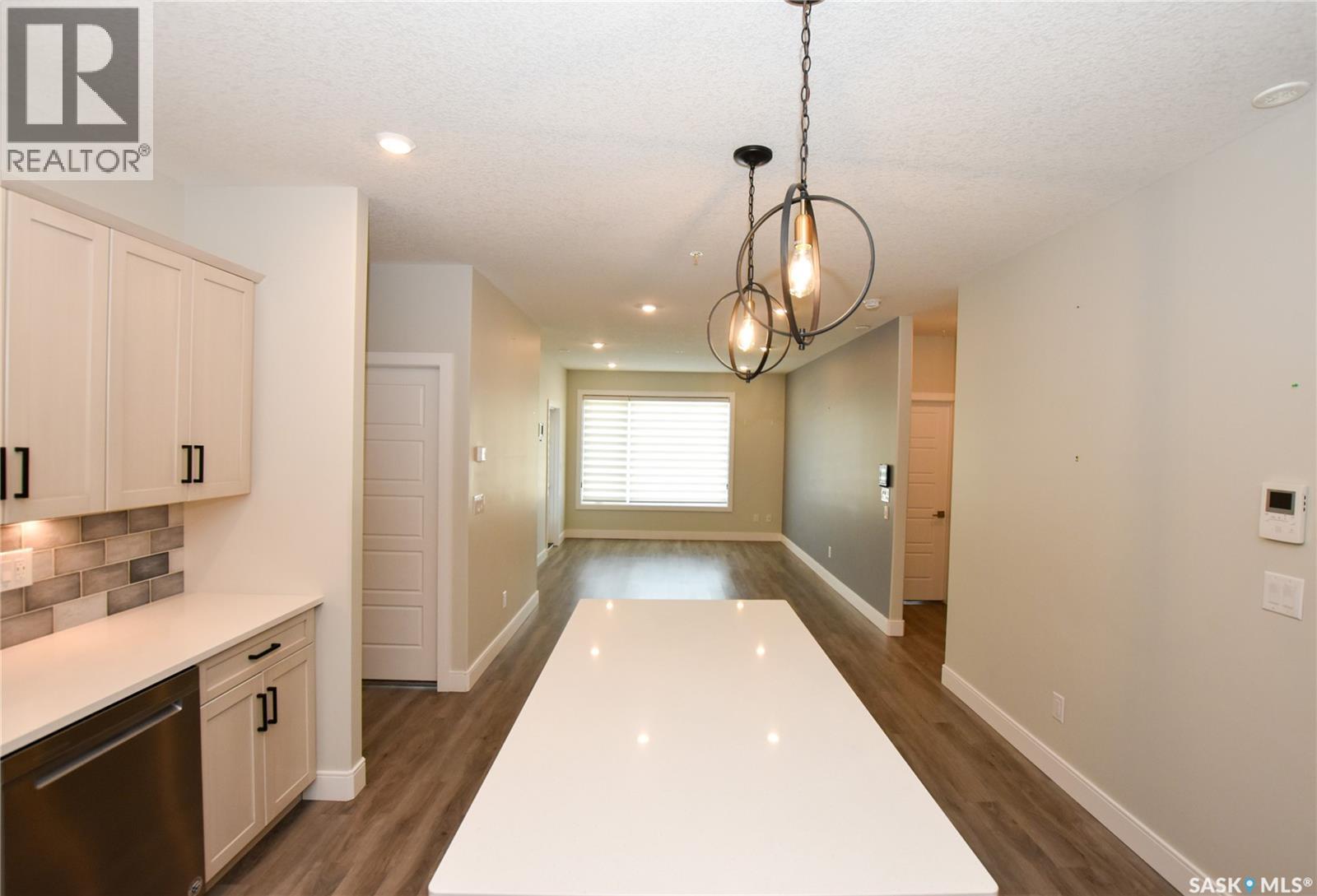101 105 Willis Crescent, Saskatoon, SK