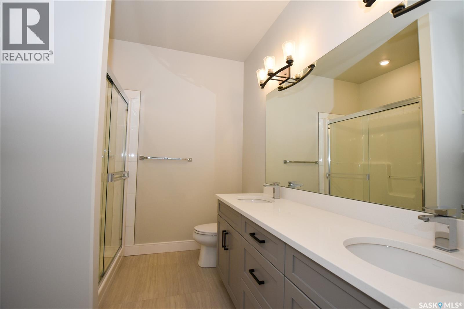 101 105 Willis Crescent, Saskatoon, SK