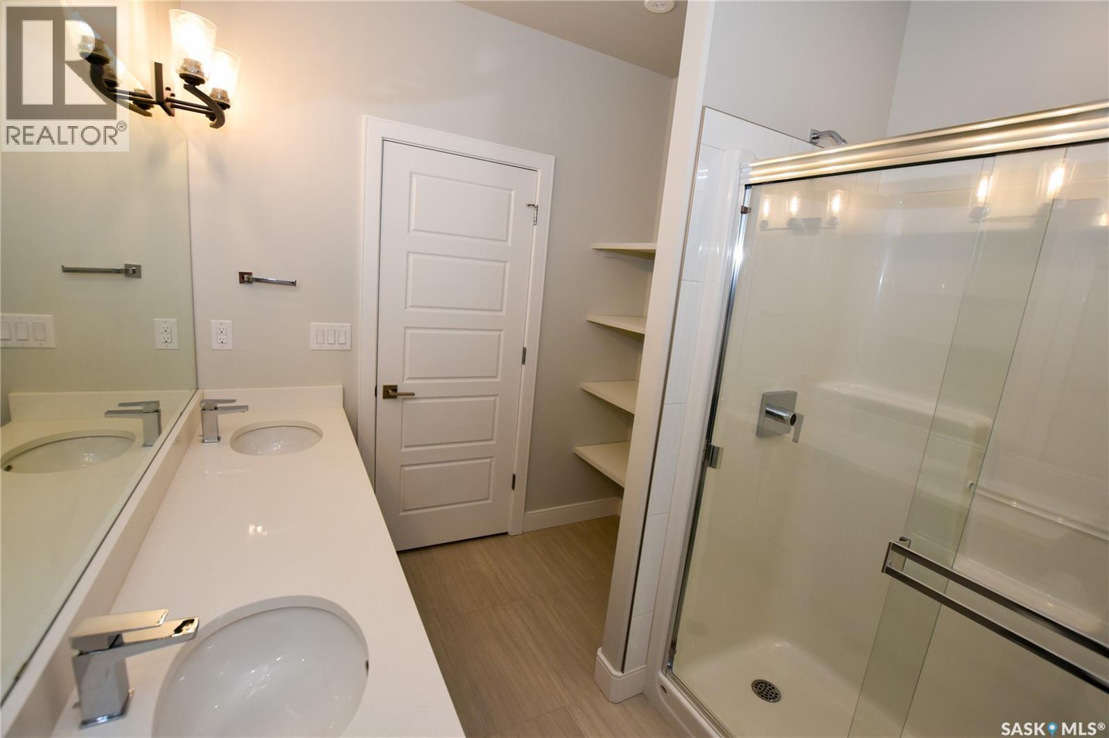 101 105 Willis Crescent, Saskatoon, SK