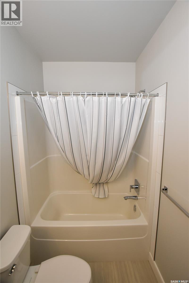 101 105 Willis Crescent, Saskatoon, SK