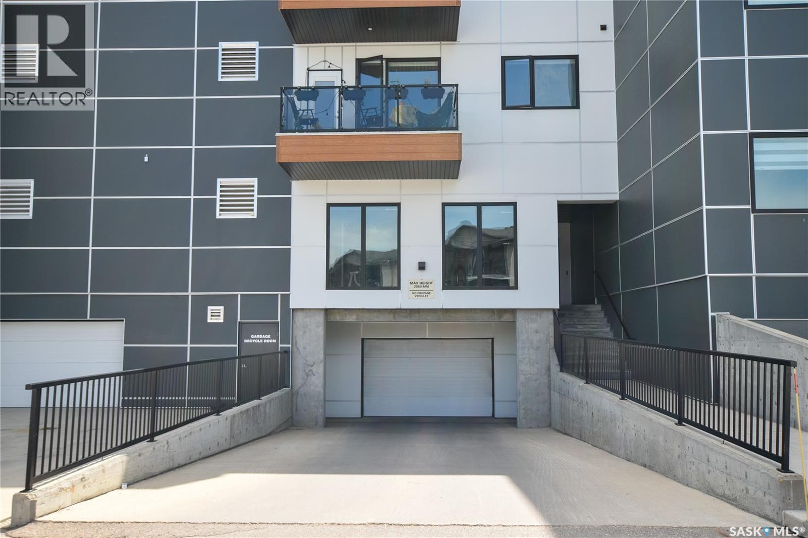 101 105 Willis Crescent, Saskatoon, SK