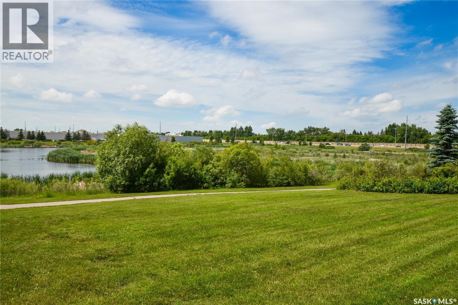 101 105 Willis Crescent, Saskatoon, SK