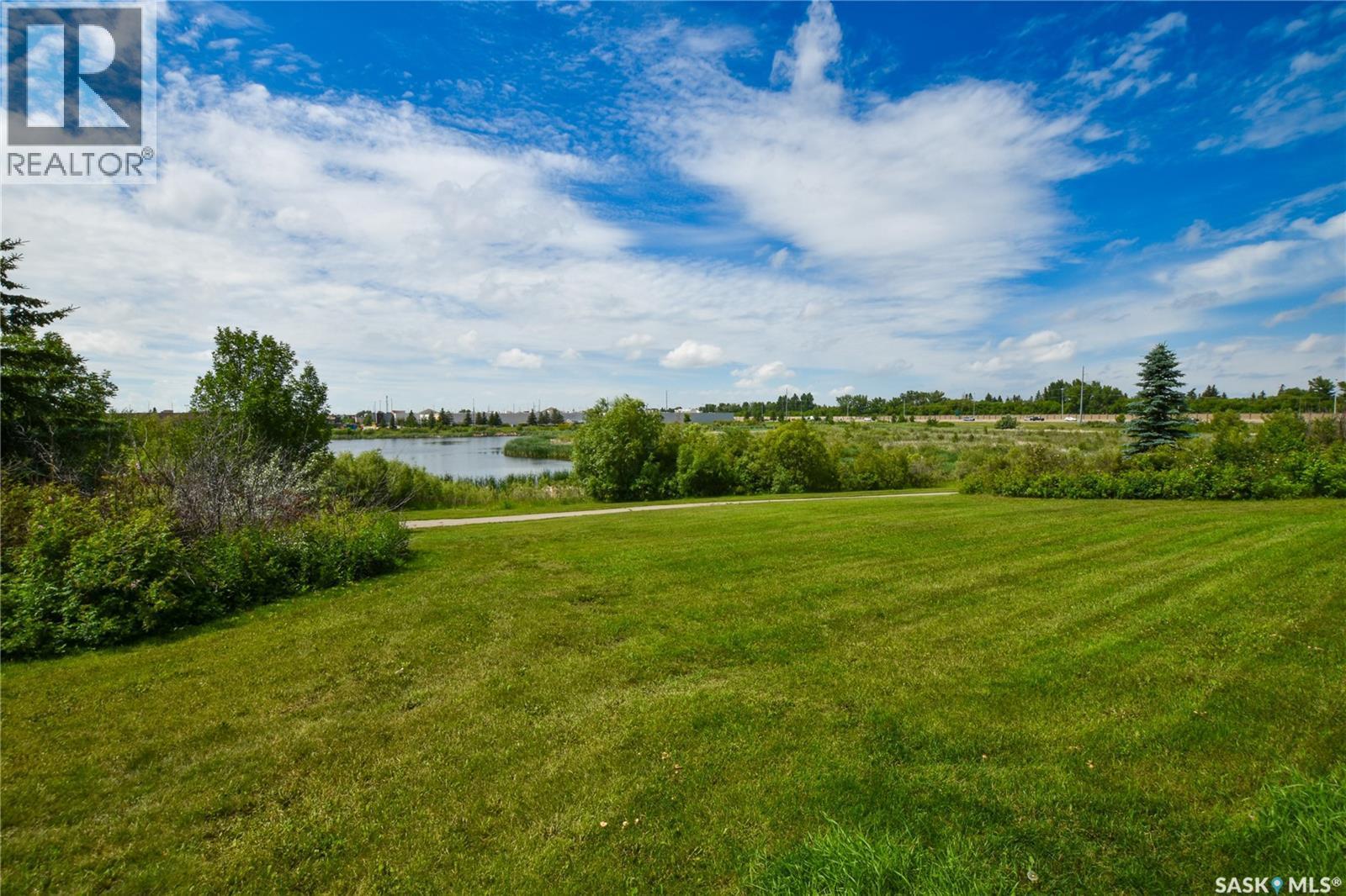 101 105 Willis Crescent, Saskatoon, SK