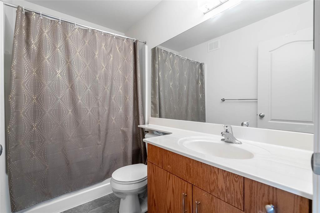 116 Larry Vickar Drive W, Winnipeg, MB