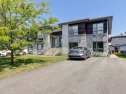 1829 Rue Henri-Blaquière Chambly, QC J3L 3E9