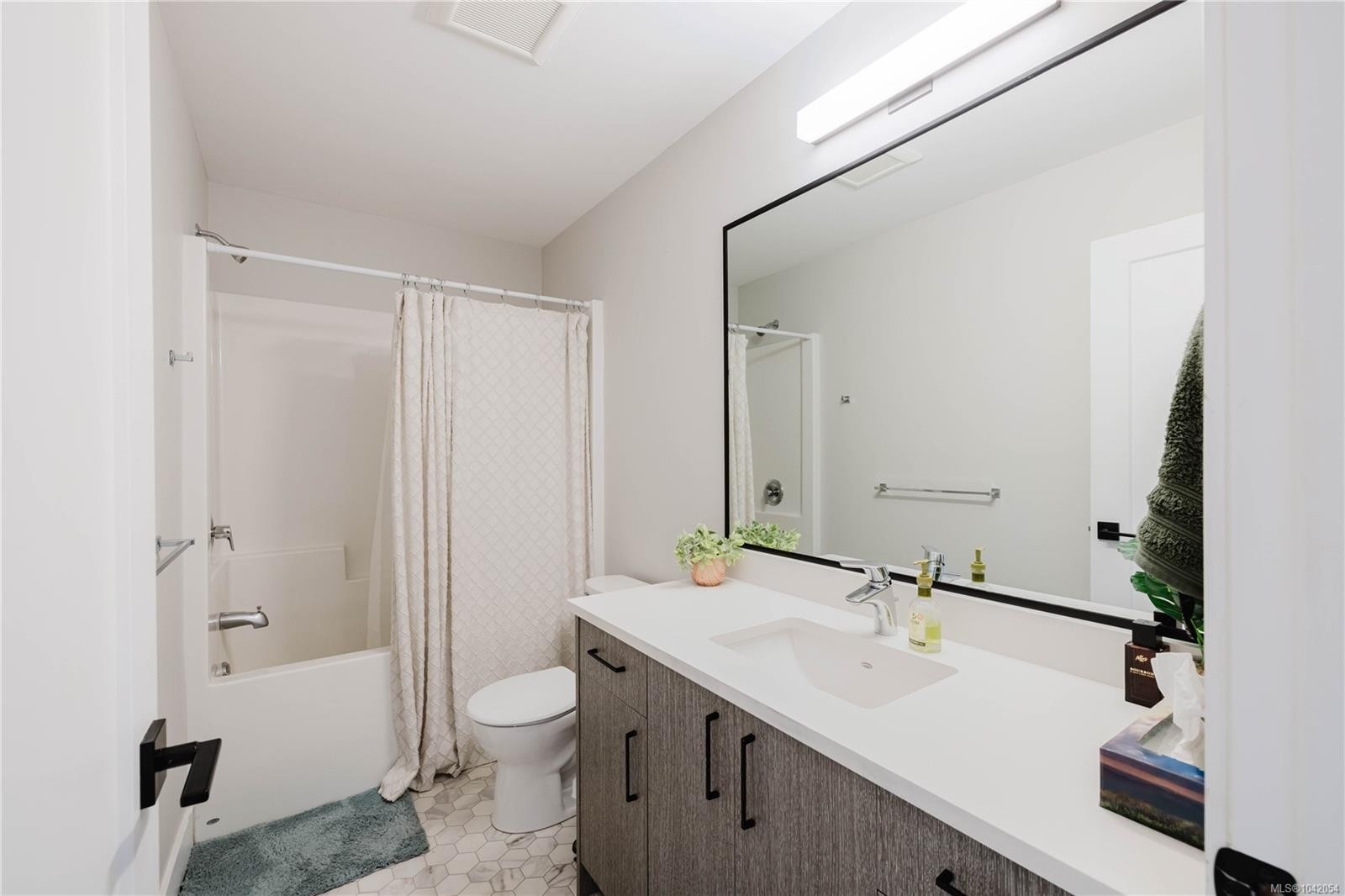 1375 Flint Ave, Langford, BC